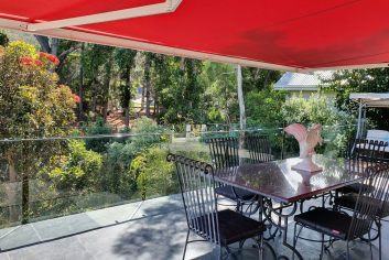 cassete awning in backyard area