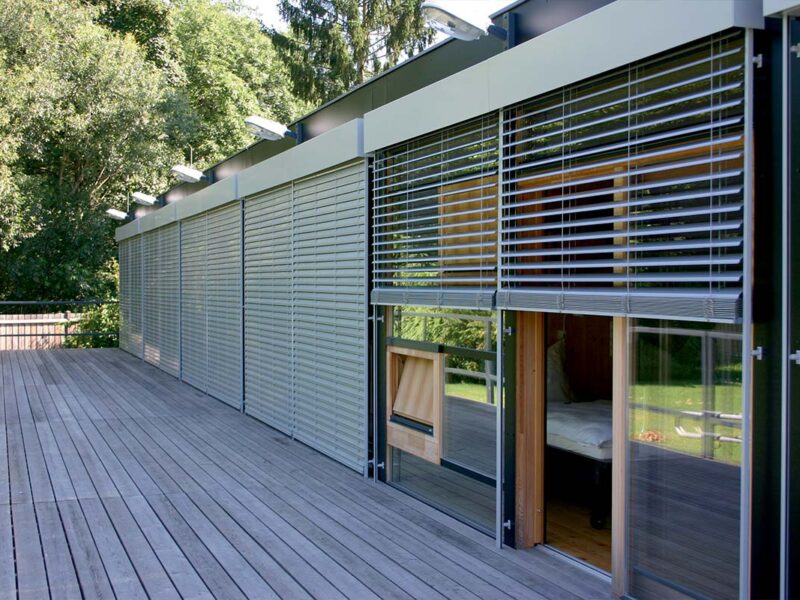 External venetian blinds for modern outdoor deck